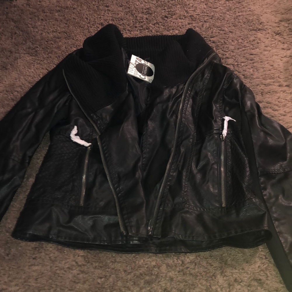jacket - Picture 2 of 4